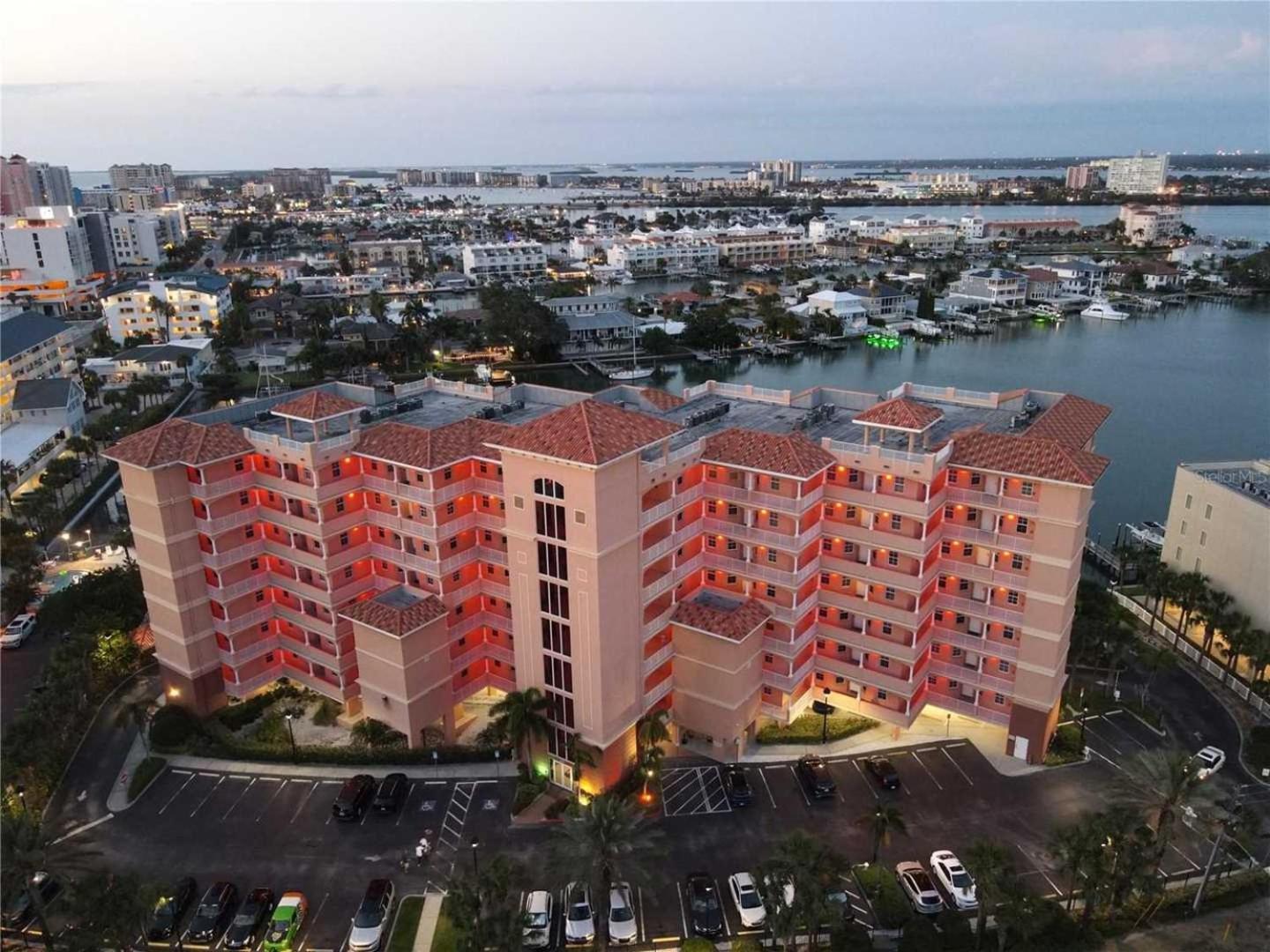 Luxury 5 Star Condominium Water Front 3 Beds 2 Bath Pool Hot-Tub Beach And City Views Clearwater Beach Exterior foto
